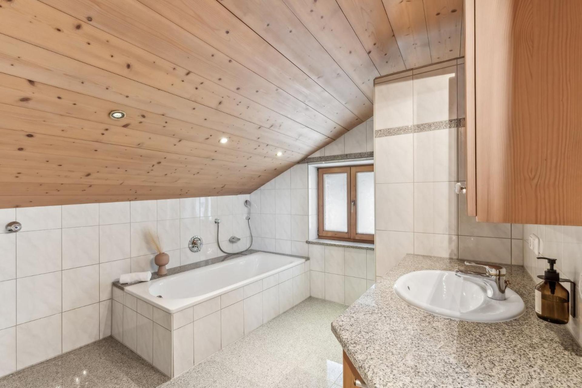 Casa Primavera - Grosse Stadtvilla Im Zentrum Miesbachs Dış mekan fotoğraf